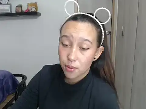 Snapshot of Skarlet_Adams28 chatting on 12.28.24 Skarlet Adams28 online show from 12.28.24