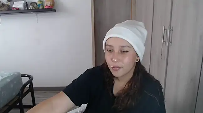 Snapshot of Skarlet_Adams28 chatting on 01.09.25 Skarlet Adams28 online show from 01.09.25