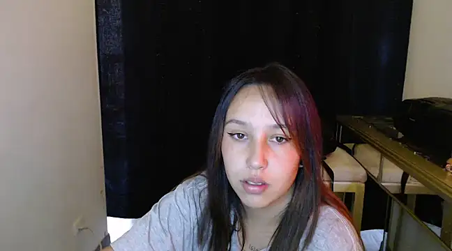 Snapshot of Skarlet_Adams28 chatting on 01.16.25 Skarlet Adams28 online show from 01.16.25