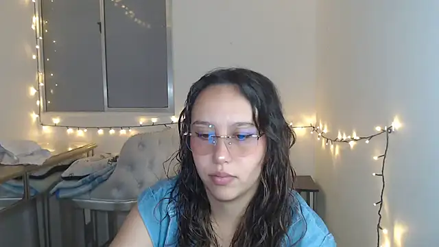 Snapshot of Skarlet_Adams28 chatting on 02.03.25 Skarlet Adams28 online show from 02.03.25