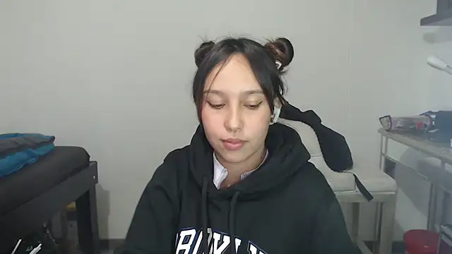 Snapshot of Skarlet_Adams28 chatting on 02.07.25 Skarlet Adams28 online show from 02.07.25