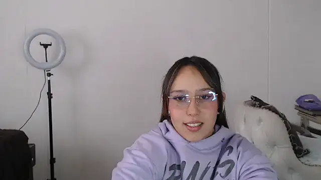 Snapshot of Skarlet_Adams28 chatting on 03.09.25 Skarlet Adams28 online show from 03.09.25