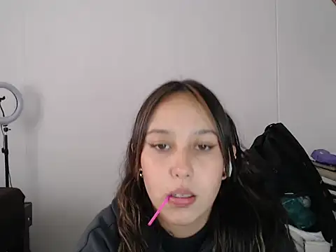 Snapshot of Skarlet_Adams28 chatting on 03.13.25 Skarlet Adams28 online show from 03.13.25