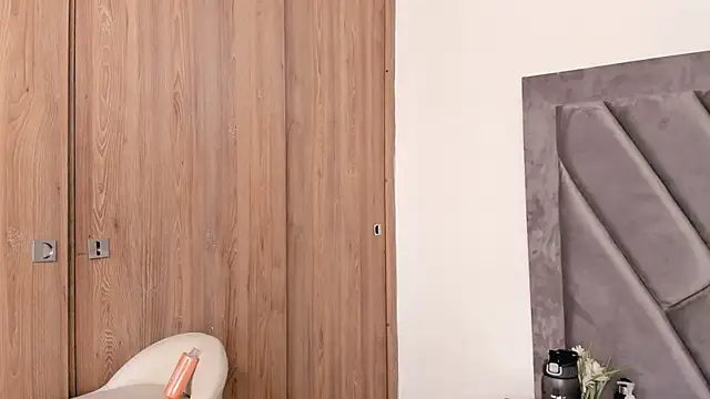 nataliee foster online show from 03.12.25