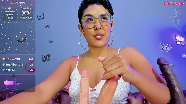 Snapshot of Kaira_mosse chatting on 03.11.25 Kaira mosse online show from 03.11.25