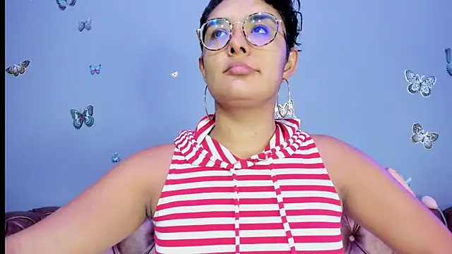 Snapshot of Kaira_mosse chatting on 11.16.25 Kaira mosse online show from 11.16.25