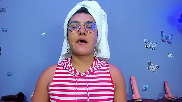 Snapshot of Kaira_mosse chatting on 12.18.25 Kaira mosse online show from 12.18.25