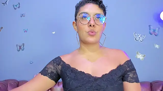 Snapshot of Kaira_mosse chatting on 01.10.26 Kaira mosse online show from 01.10.26