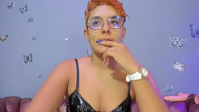 Snapshot of Kaira_mosse chatting on 02.12.26 Kaira mosse online show from 02.12.26