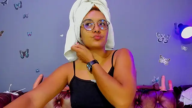 Snapshot of Kaira_mosse chatting on 03.08.26 Kaira mosse online show from 03.08.26