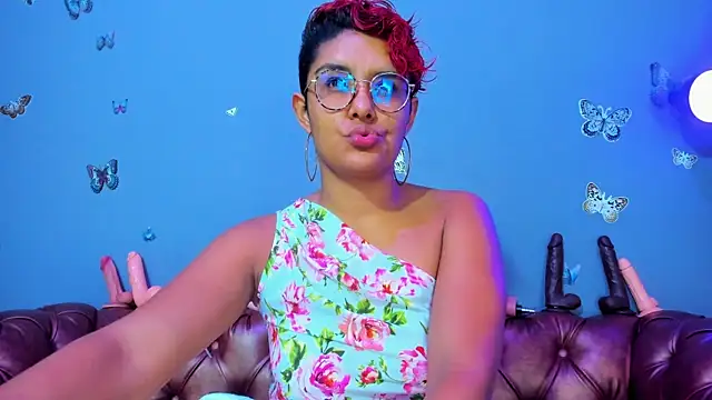 Kaira mosse online show from 05.01.26