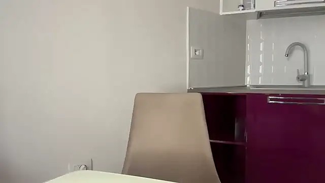 Snapshot of valeriaxxx1 chatting on 12.10.24 valeriaxxx1 online show from 12.10.24