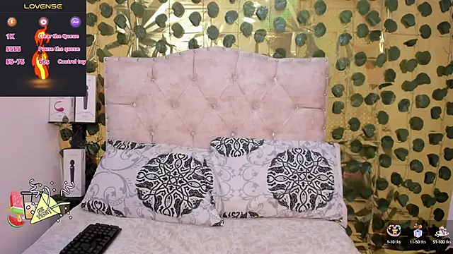 Snapshot of cristalconnorr chatting on 01.23.25 cristalconnorr online show from 01.23.25