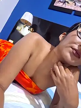 yarely9 online show from 02.10.25