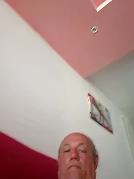 Snapshot of gianbragallini chatting on 08.05.26 gianbragallini online show from 08.05.26