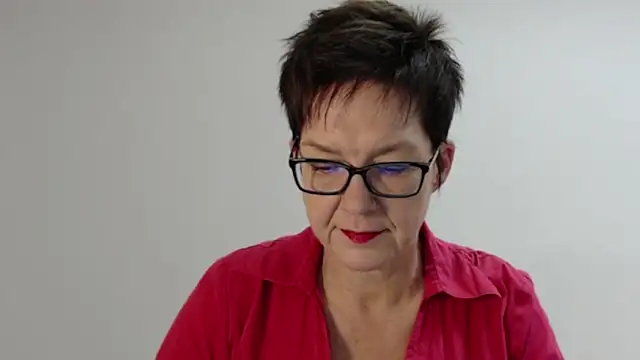 Snapshot of Sofie69Velvet chatting on 09.13.25 Sofie69Velvet online show from 09.13.25