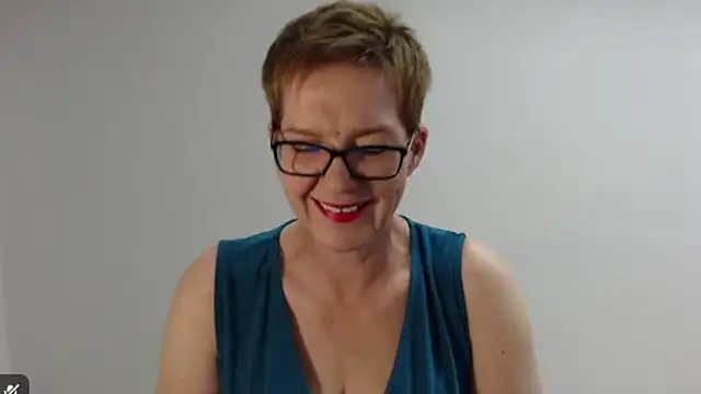 Snapshot of Sofie69Velvet chatting on 04.28.26 Sofie69Velvet online show from 04.28.26