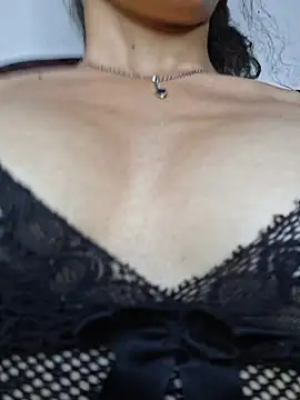 HelenHoltz online show from 11.30.25