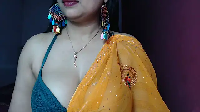 Snapshot of _Kamakshi chatting on 02.12.25 Kamakshi online show from 02.12.25