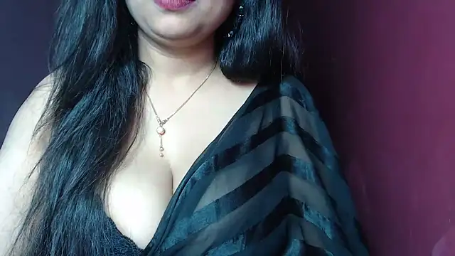 Snapshot of _Kamakshi chatting on 02.15.25 Kamakshi online show from 02.15.25