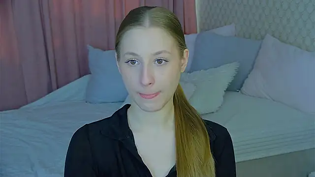 BritneyCruze online show from 03.10.25