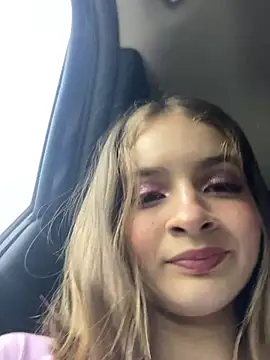 Snapshot of Alicia_barbie chatting on 12.28.24 Alicia barbie online show from 12.28.24