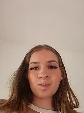 Snapshot of Alicia_barbie chatting on 02.05.25 Alicia barbie online show from 02.05.25