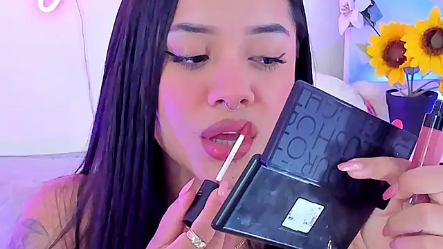 Snapshot of MaddyParisi chatting on 01.29.25 MaddyParisi online show from 01.29.25