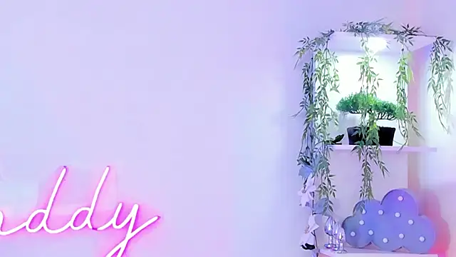 Snapshot of MaddyParisi chatting on 03.15.25 MaddyParisi online show from 03.15.25