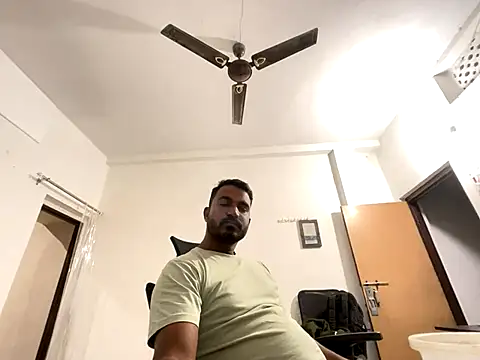 Snapshot of real_meet_girl_finding_in chatting on 12.03.24 real meet girl finding in online show from 12.03.24