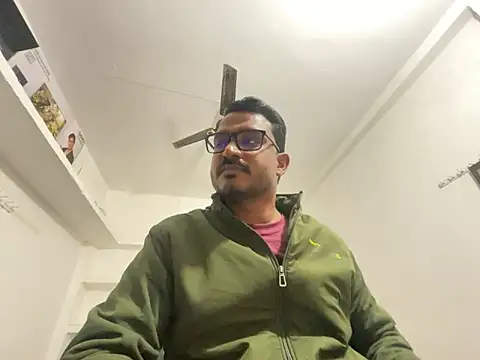 Snapshot of real_meet_girl_finding_in chatting on 12.26.24 real meet girl finding in online show from 12.26.24