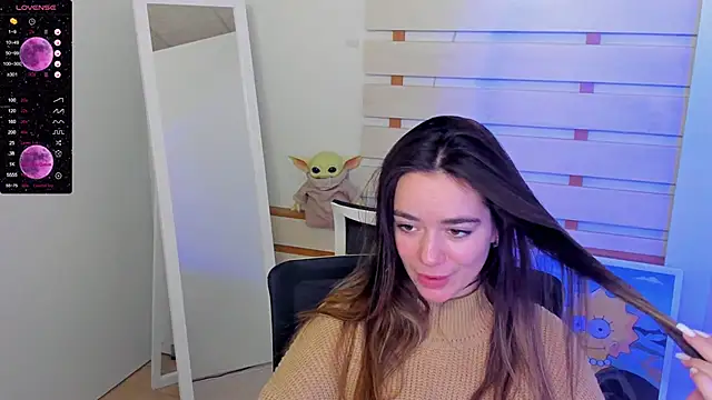 Snapshot of Bella_XO chatting on 12.09.24 Bella XO online show from 12.09.24