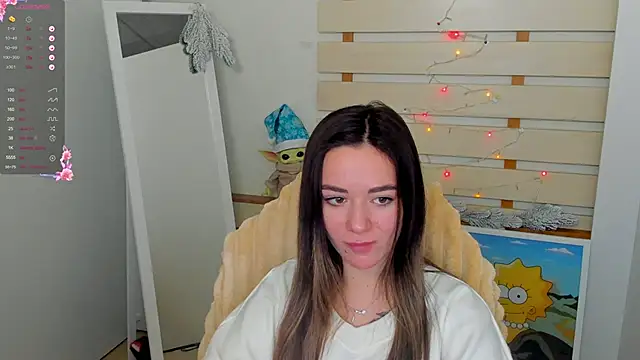 Snapshot of Bella_XO chatting on 12.16.24 Bella XO online show from 12.16.24