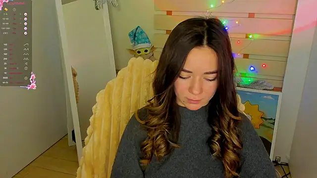 Snapshot of Bella_XO chatting on 12.25.24 Bella XO online show from 12.25.24
