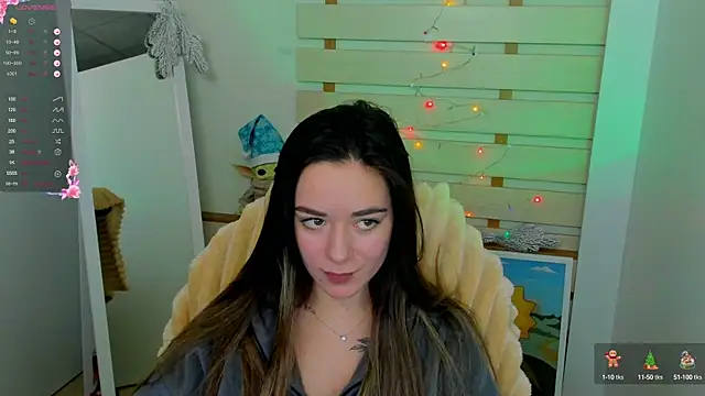 Snapshot of Bella_XO chatting on 12.27.24 Bella XO online show from 12.27.24