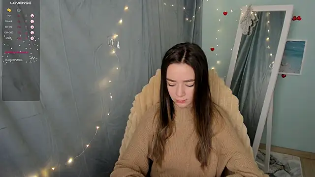 Snapshot of Bella_XO chatting on 02.05.25 Bella XO online show from 02.05.25