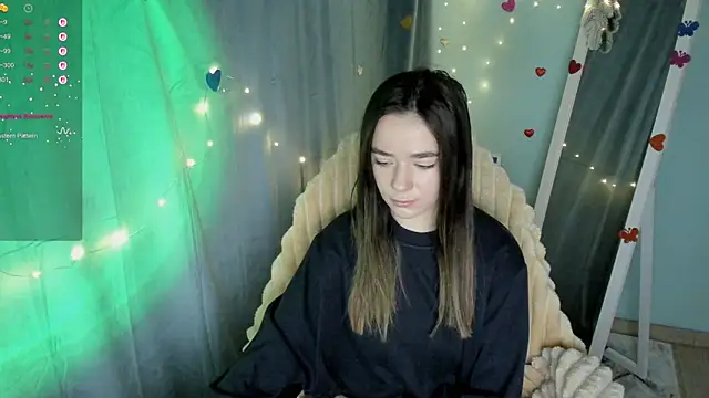 Snapshot of Bella_XO chatting on 03.04.25 Bella XO online show from 03.04.25