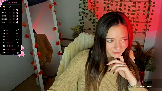 Snapshot of Bella_XO chatting on 10.02.25 Bella XO online show from 10.02.25