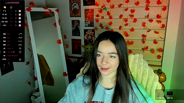 Snapshot of Bella_XO chatting on 11.07.25 Bella XO online show from 11.07.25