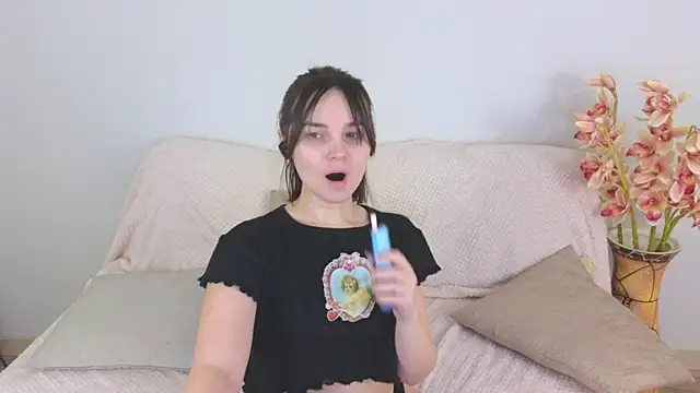 Ellie Sunset online show from 01.14.25