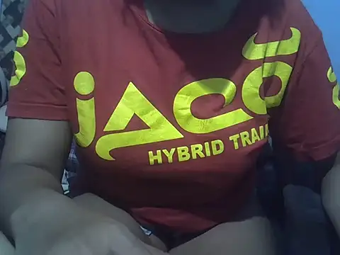 Snapshot of Luna_BR chatting on 12.12.24 Luna BR online show from 12.12.24