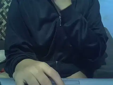 Snapshot of Luna_BR chatting on 01.08.25 Luna BR online show from 01.08.25