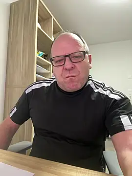 coupleLatinaLovers online show from 01.15.26