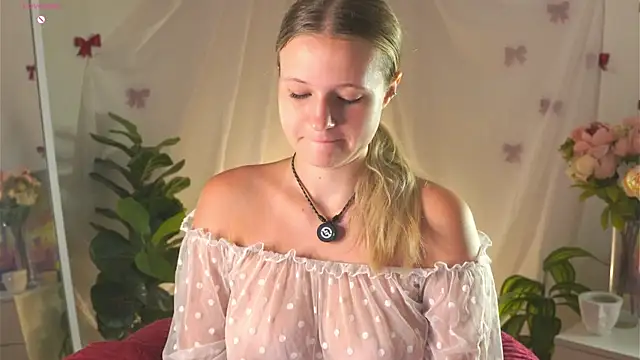 MaydaFoulk online show from 07.05.26