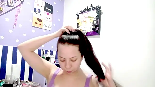 Snapshot of PetiteIvoryQueen19 chatting on 06.16.26 PetiteIvoryQueen19 online show from 06.16.26