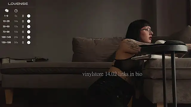 vinylstore online show from 02.14.25