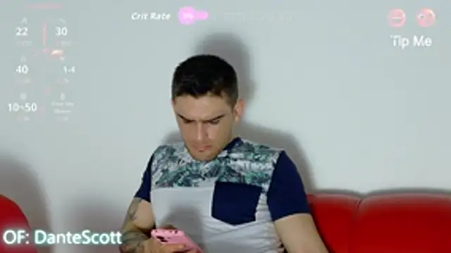 Snapshot of Sexy_Alejandro_ chatting on 06.26.26 Sexy Alejandro online show from 06.26.26