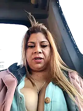 Laura-Hernandez online show from 01.22.25