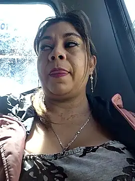 Laura-Hernandez online show from 11.11.25