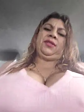 Laura-Hernandez online show from 12.21.25